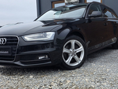 Audi A4 S-TRON 3xS LINE