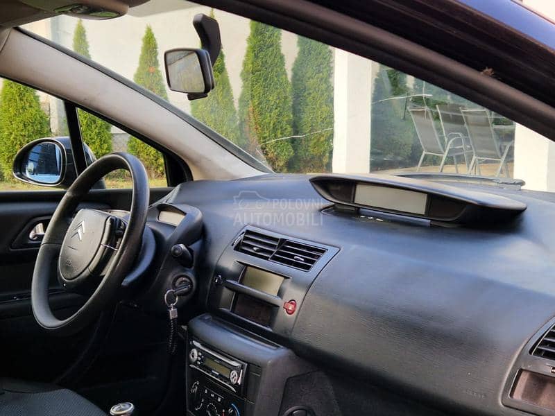 Citroen C4 1.4 PREMIUM