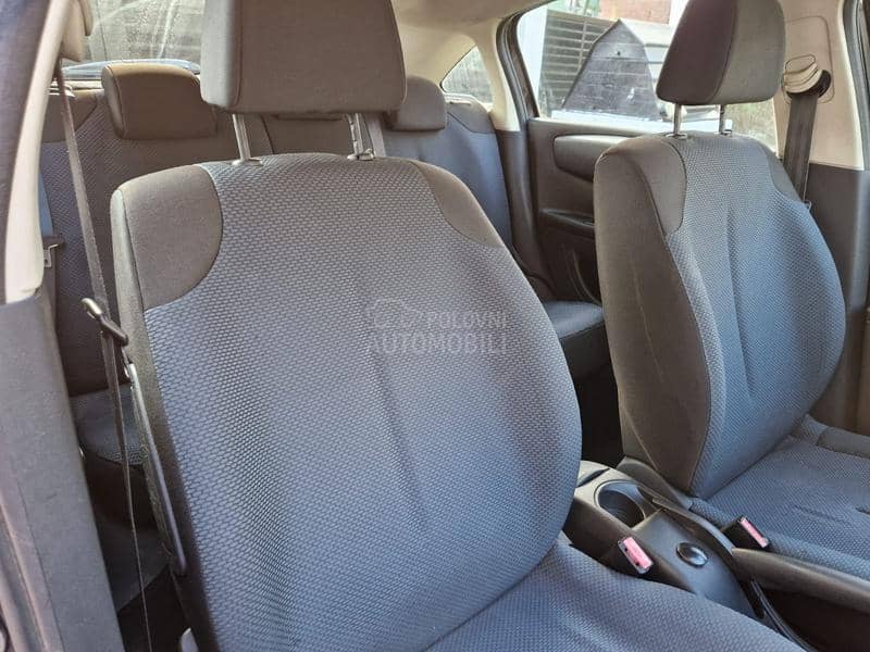 Citroen C4 1.4 PREMIUM