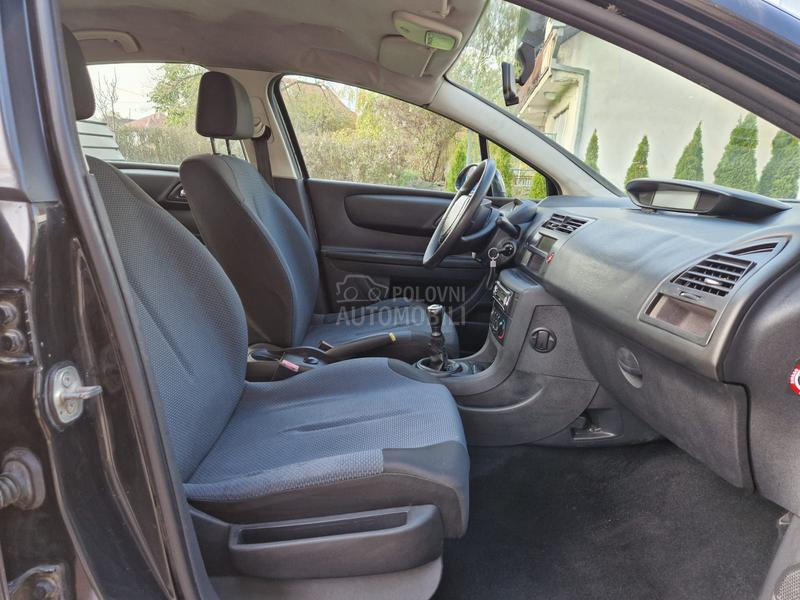 Citroen C4 1.4 PREMIUM