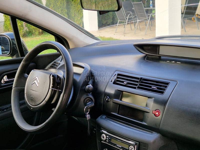 Citroen C4 1.4 PREMIUM