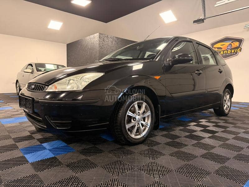 Ford Focus 1.4 AMBIENTE KAONOV
