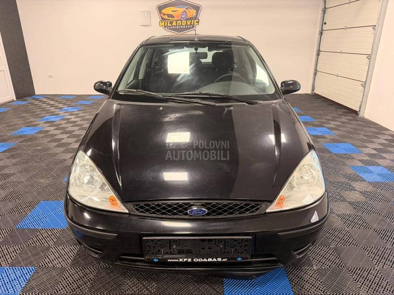Ford Focus 1.4 AMBIENTE KAONOV
