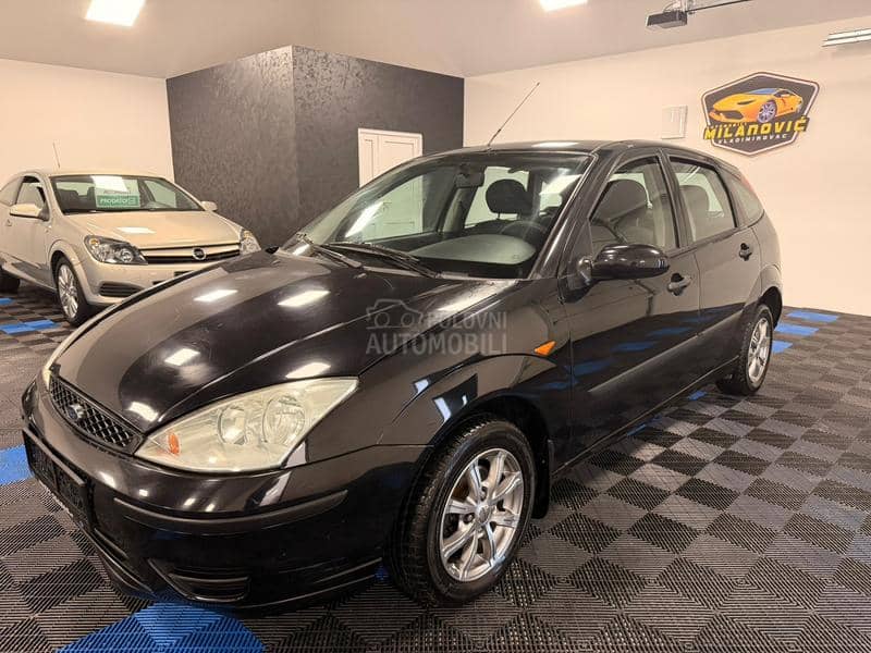 Ford Focus 1.4 AMBIENTE KAONOV