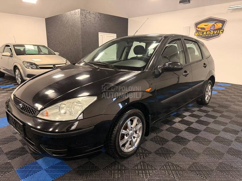 Ford Focus 1.4 AMBIENTE KAONOV