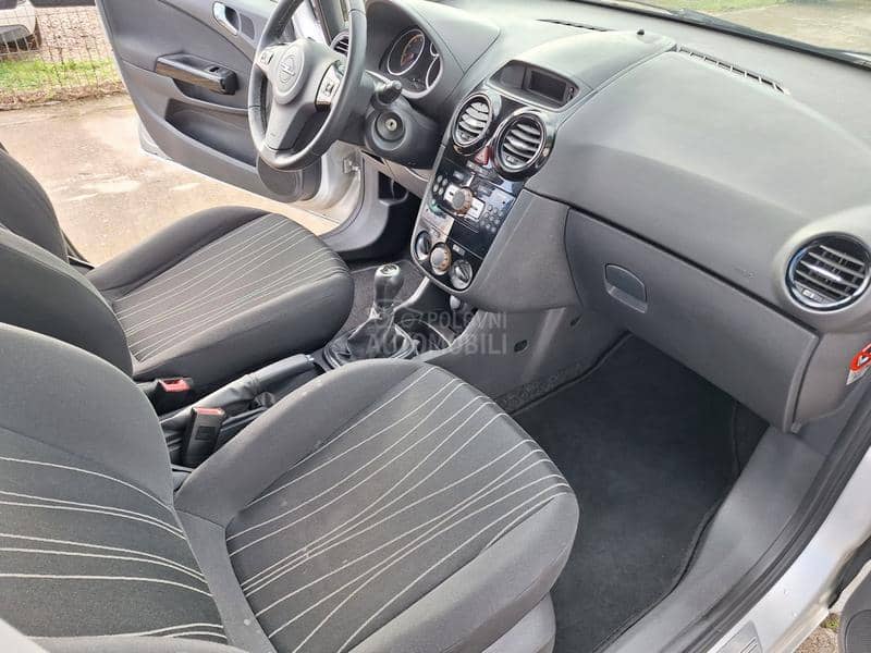 Opel Corsa D 
