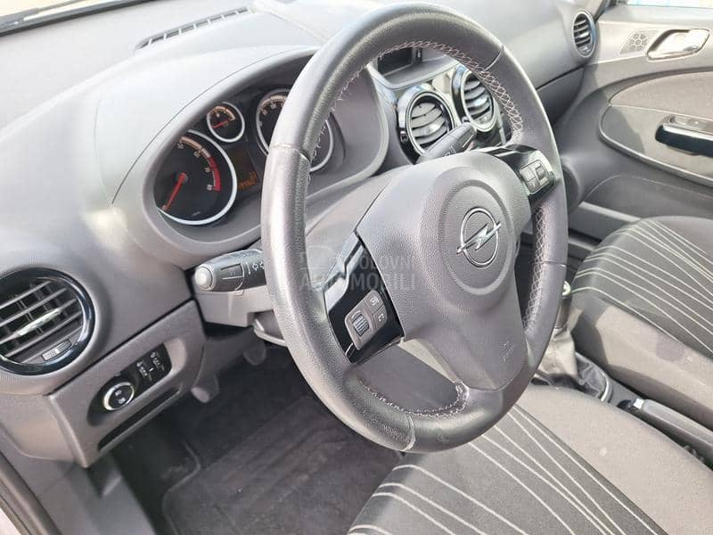 Opel Corsa D 