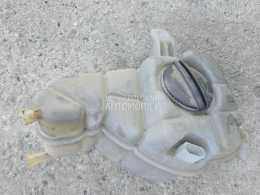 Boca za antifriz 4.2 benzin za Audi A8 od 2011. do 2015. god.