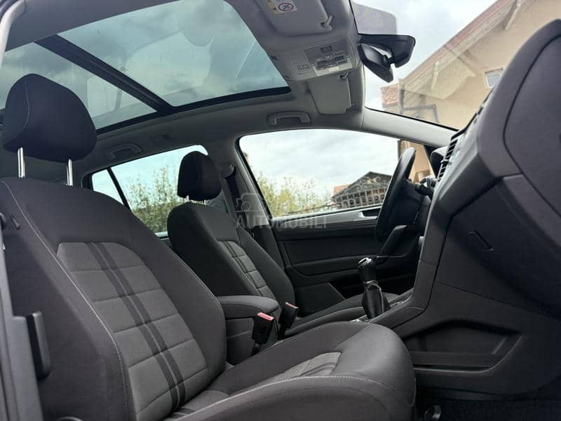 Volkswagen Golf Sportsvan 2.0Rline