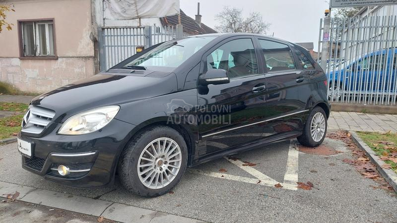 Mercedes Benz B 180 
