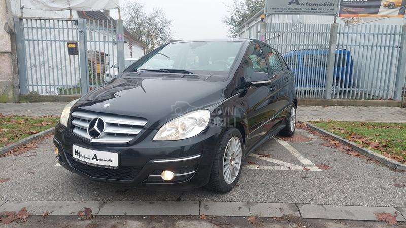 Mercedes Benz B 180 