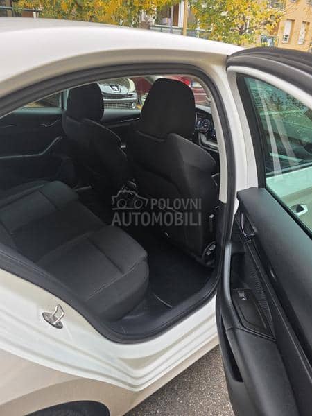 Škoda Octavia DSG STILE HIBRID