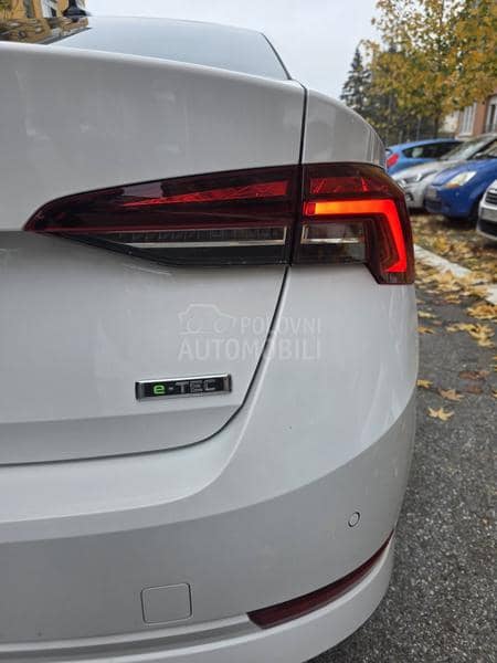 Škoda Octavia DSG STILE HIBRID