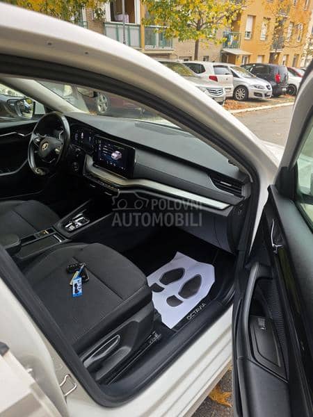 Škoda Octavia DSG STILE HIBRID