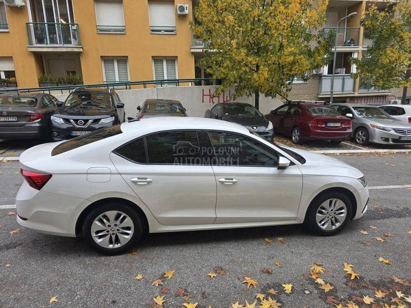 Škoda Octavia DSG STILE HIBRID