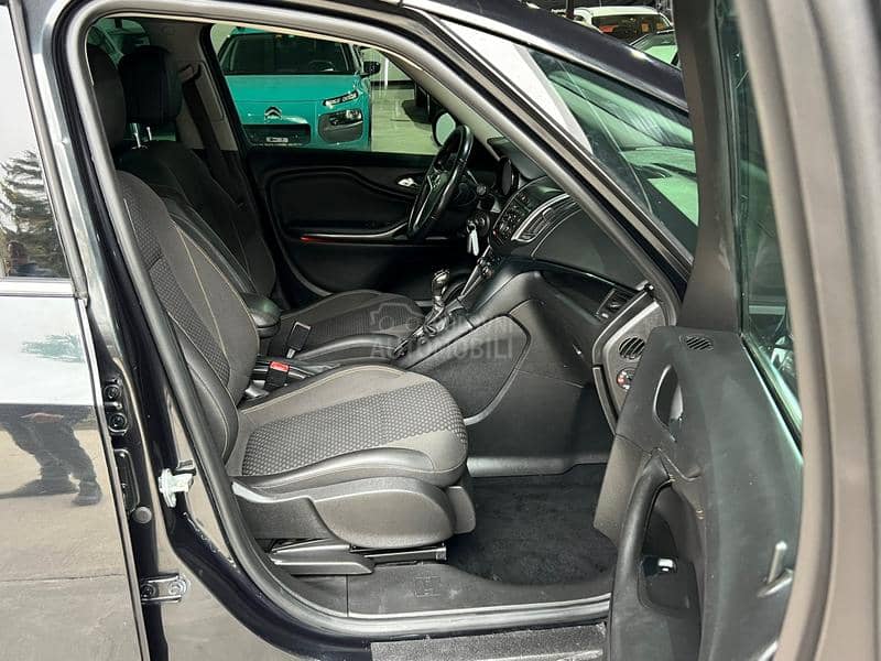 Opel Zafira 