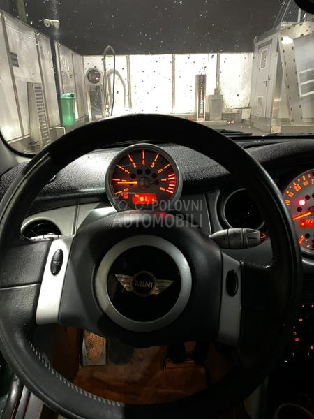 MINI Cooper 1.6
