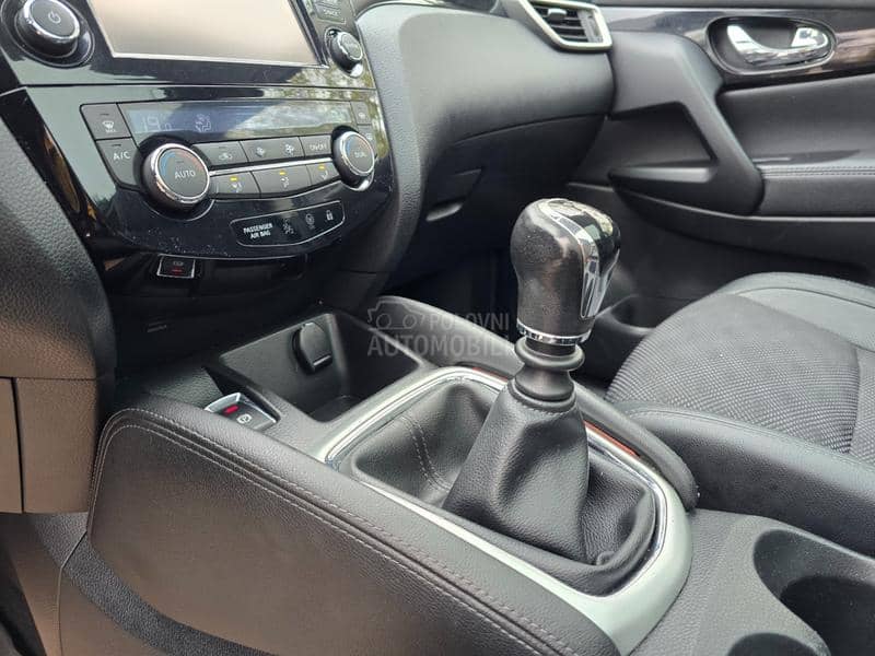 Nissan Qashqai 1.5 dci F.uuu.L