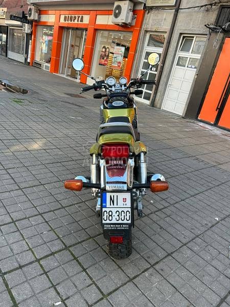 Yamaha FZX 750