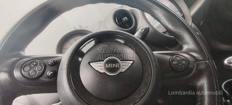 MINI Countryman D