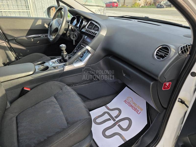 Peugeot 3008 1.6 e-HDI PERLA/PANO