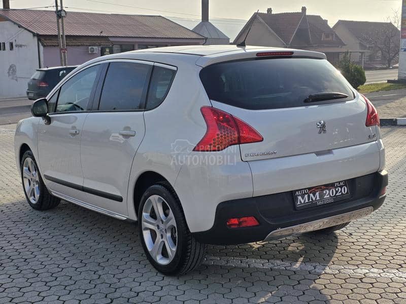 Peugeot 3008 1.6 e-HDI PERLA/PANO