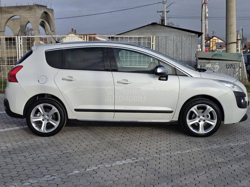 Peugeot 3008 1.6 e-HDI PERLA/PANO