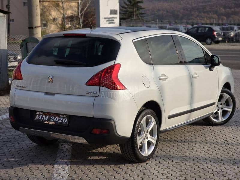 Peugeot 3008 1.6 e-HDI PERLA/PANO