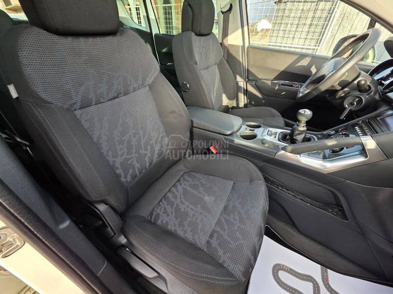 Peugeot 3008 1.6 e-HDI PERLA/PANO