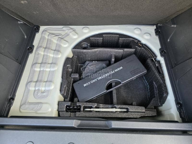 Peugeot 3008 1.6 e-HDI PERLA/PANO