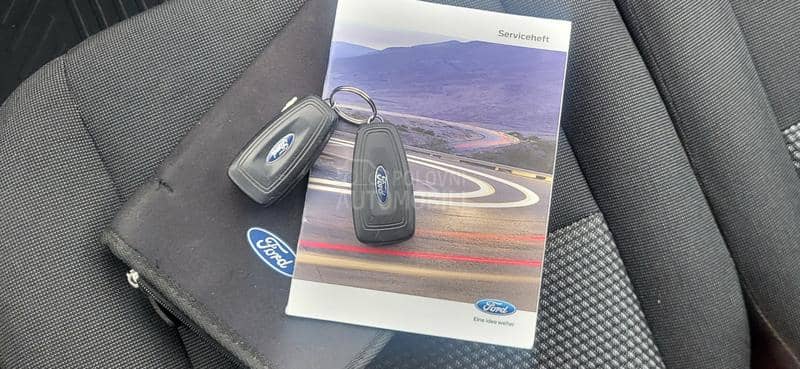 Ford Transit Custom 2.0 tdci  136.000 K.M