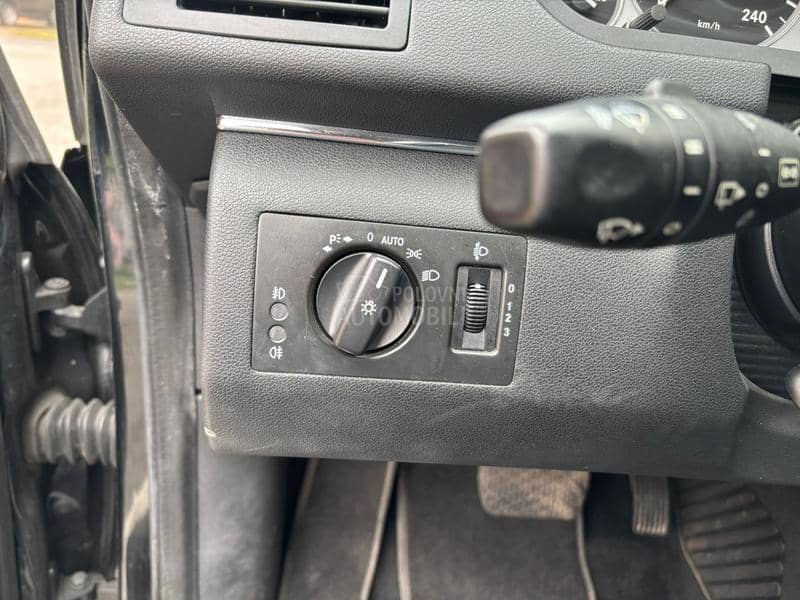 Mercedes Benz B 180 B 180 CDI