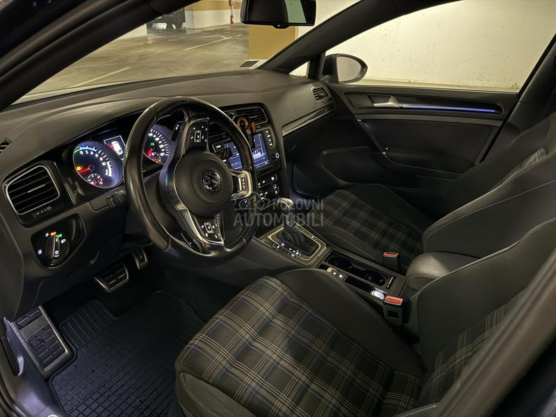 Volkswagen Golf 7 1.4