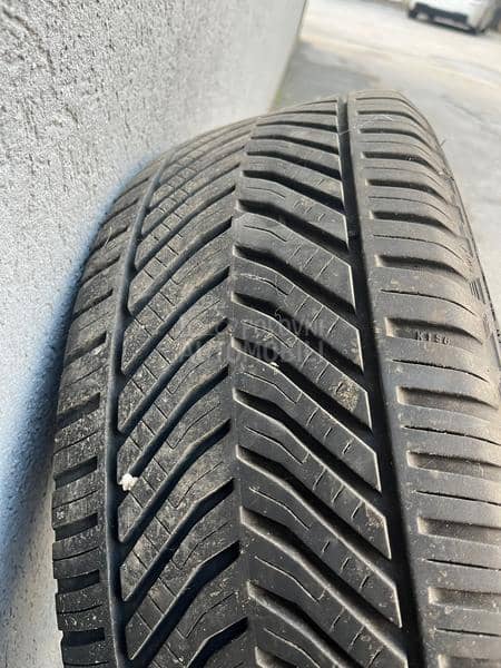 Tigar 235/55 R17 Zimska