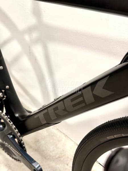 Trek CHECKPOINT 28
