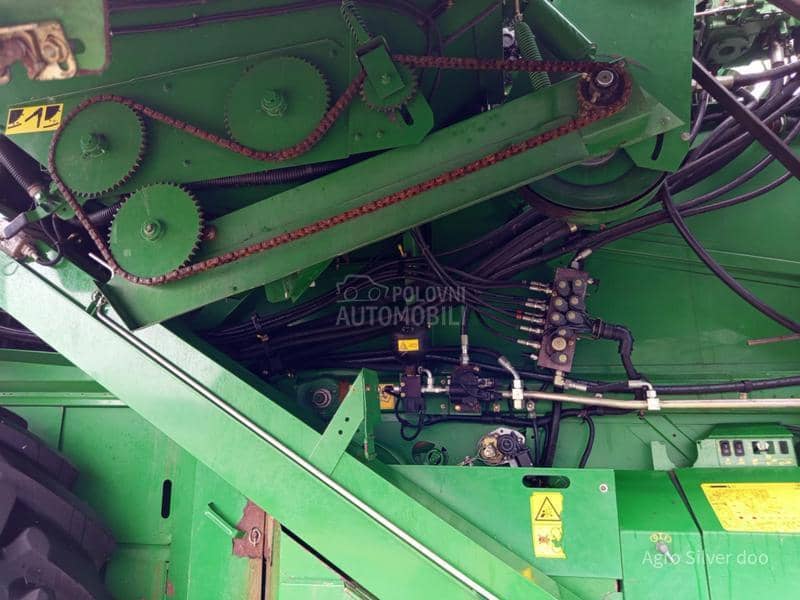 John Deere w550