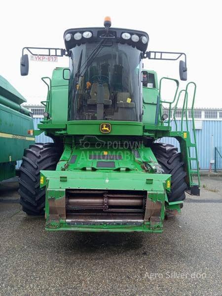 John Deere w550