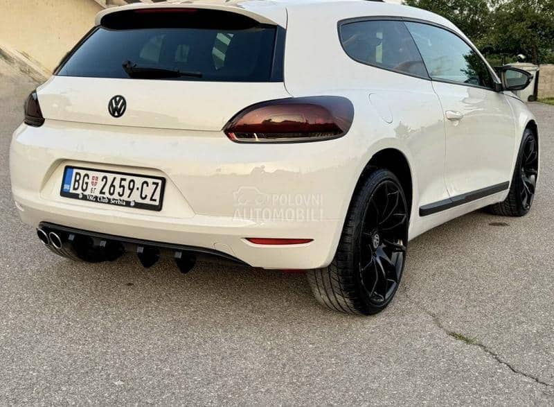 Volkswagen Scirocco 2.0 tdi D. S. G