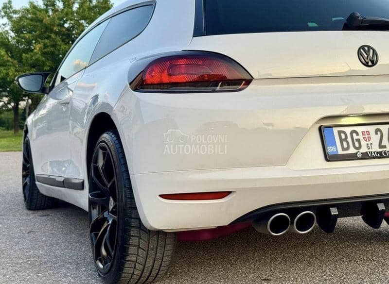 Volkswagen Scirocco 2.0 tdi D. S. G
