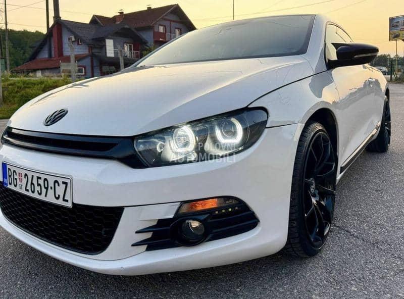 Volkswagen Scirocco 2.0 tdi D. S. G