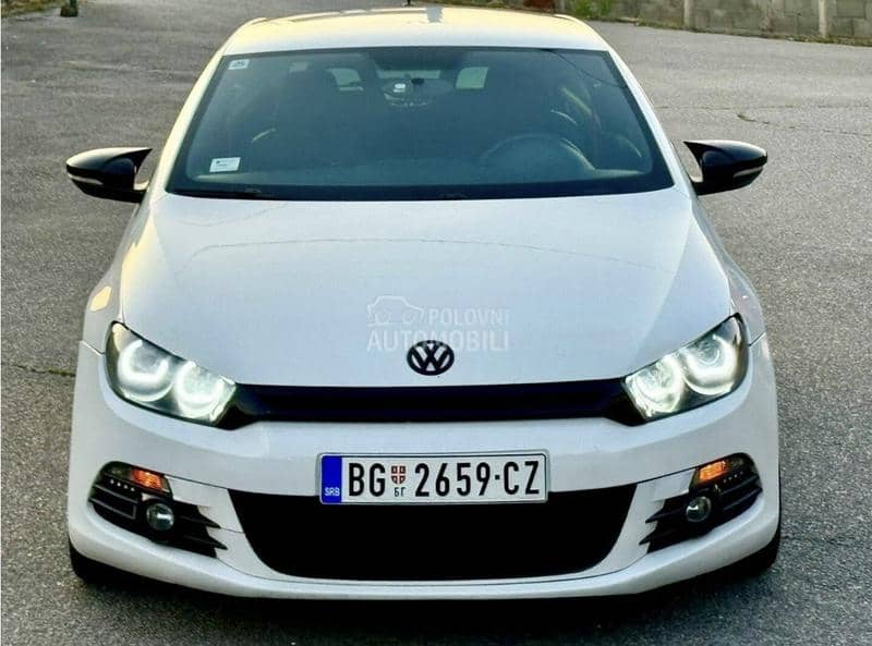 Volkswagen Scirocco 2.0 tdi D. S. G