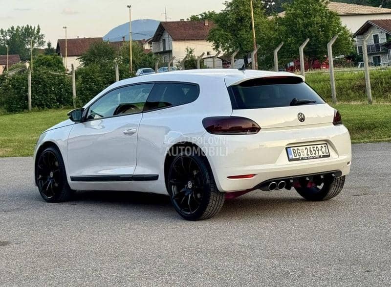 Volkswagen Scirocco 2.0 tdi D. S. G