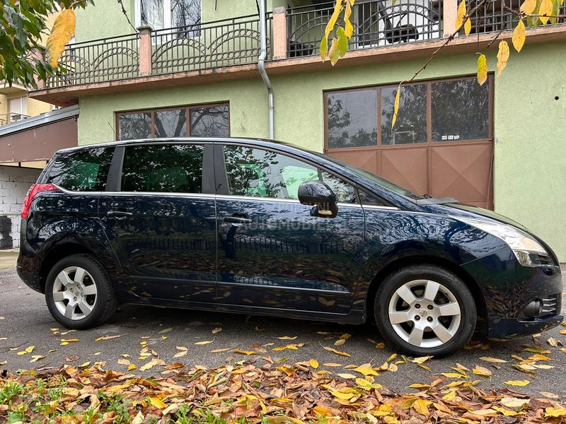Peugeot 5008 1.6 hdi navy