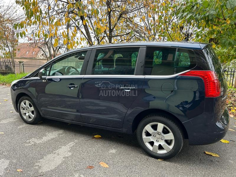 Peugeot 5008 1.6 hdi navy