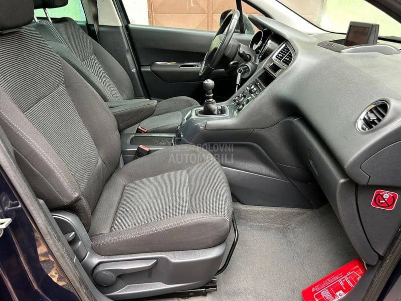 Peugeot 5008 1.6 hdi navy