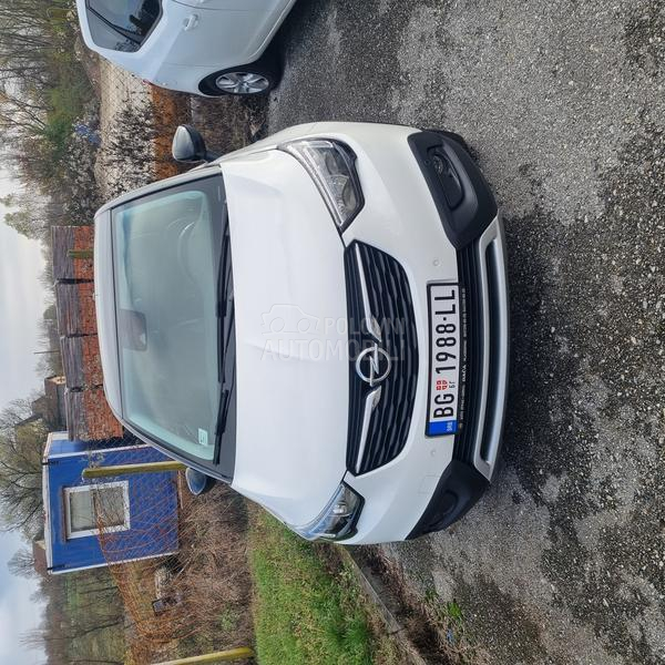 Opel Crossland X  