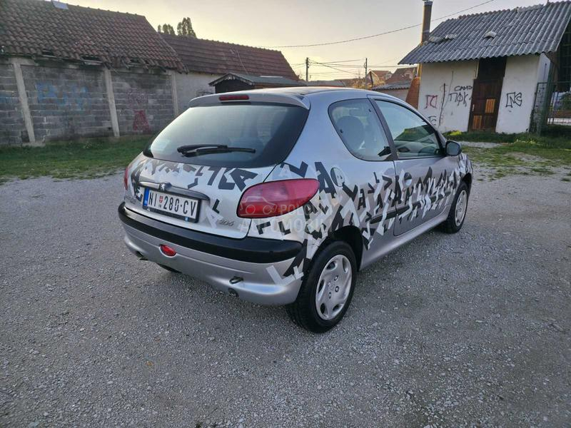 Peugeot 206 