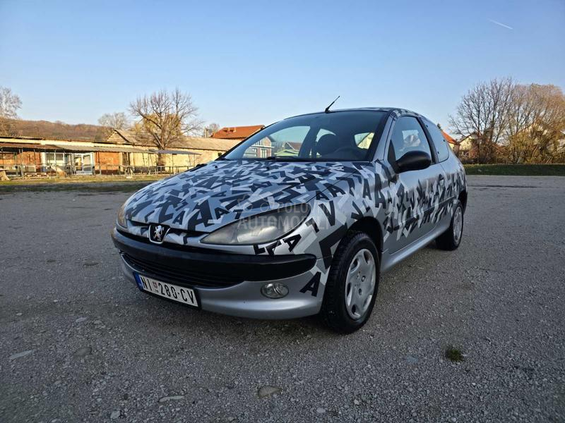 Peugeot 206 