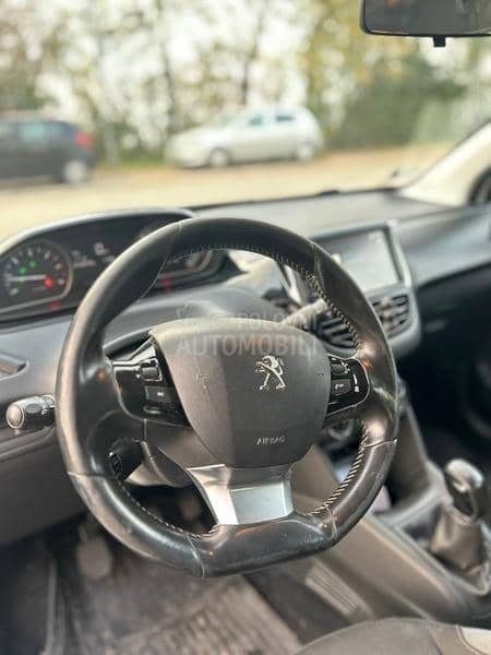 Peugeot 208 REG 2026