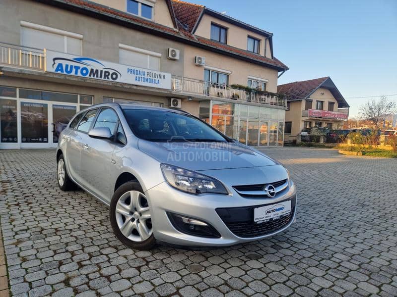 Opel Astra J 1.6 CDTI